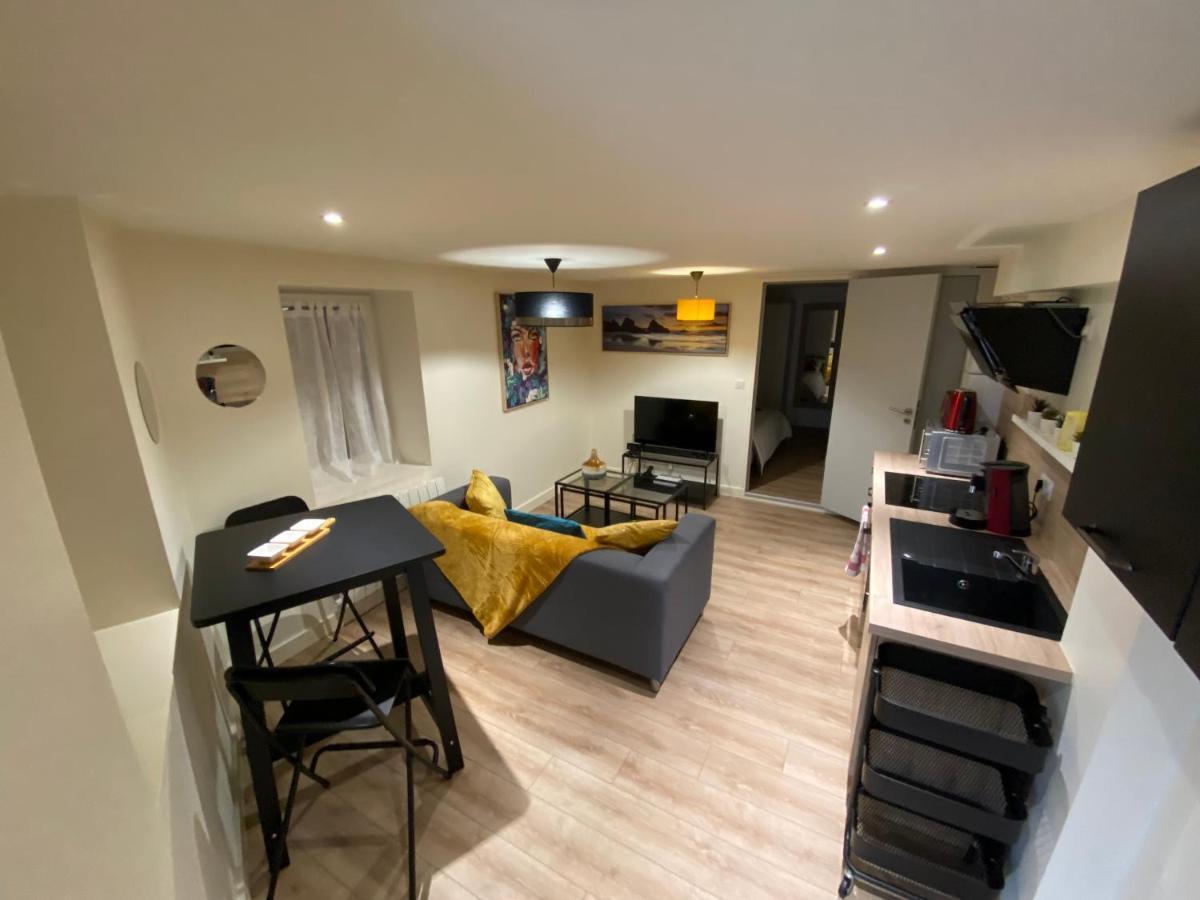 Bel appartement avec place de parking a proximité Châtillon-sur-Chalaronne Esterno foto